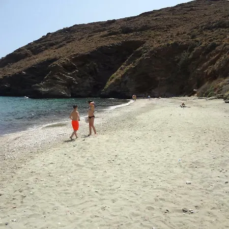 Cozy Citrus Garden House By The Seaside. Vakantiehuis *